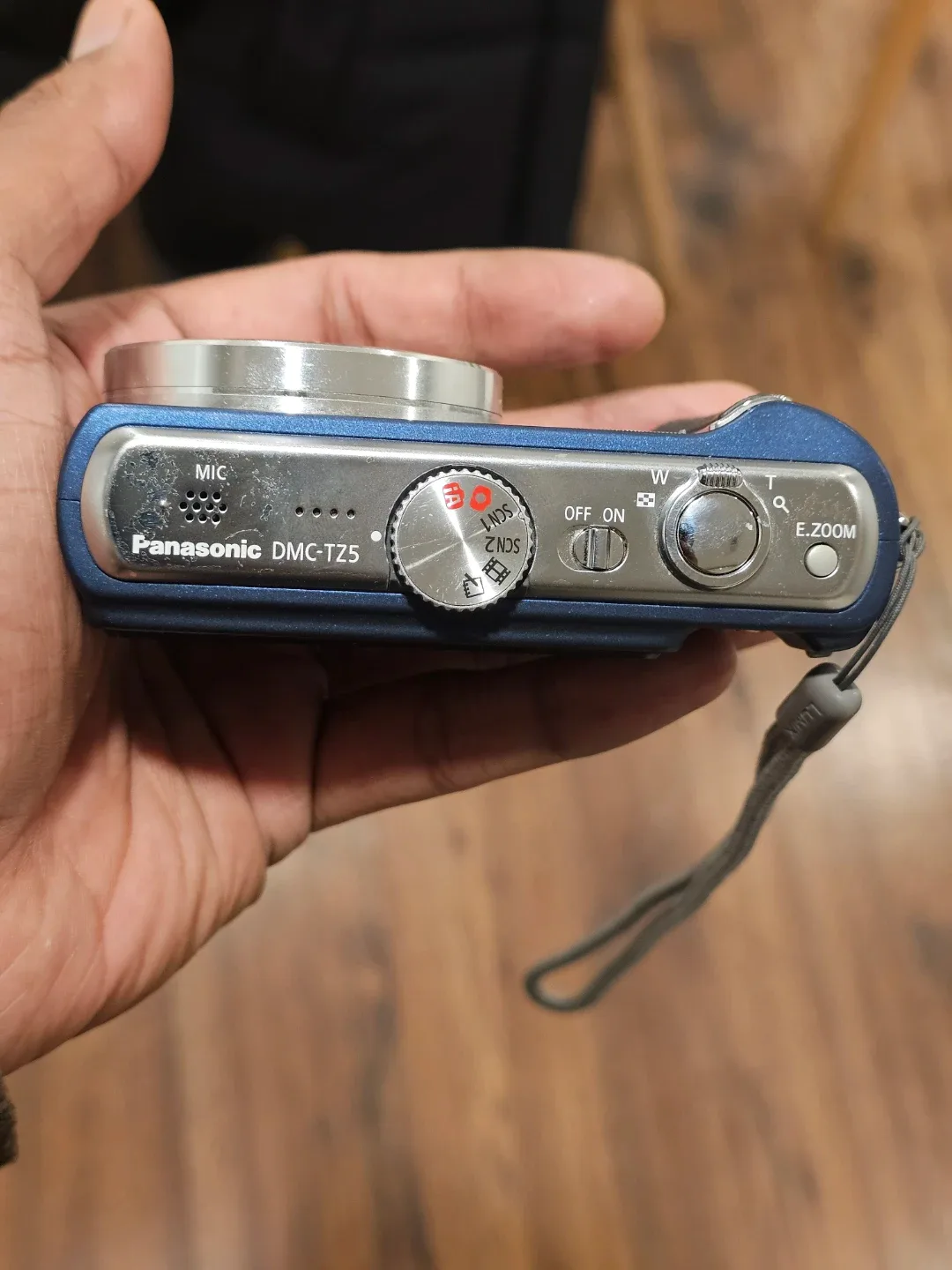 Panasonic Lumix DMC-TZ5 Digital Camera image indicator(5)