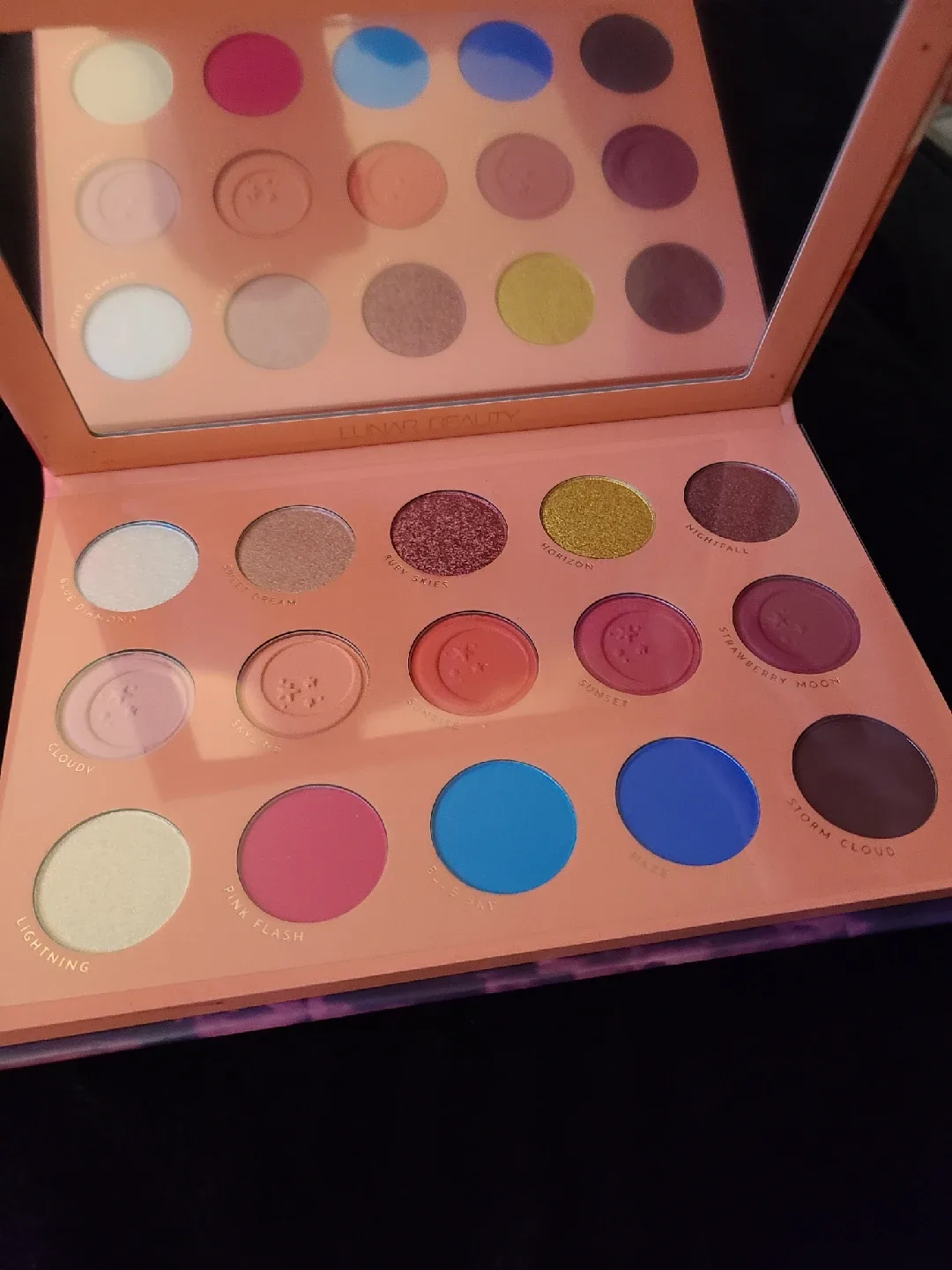 Lunar Beauty Strawberry Dream Eyeshadow Palette thumbnail