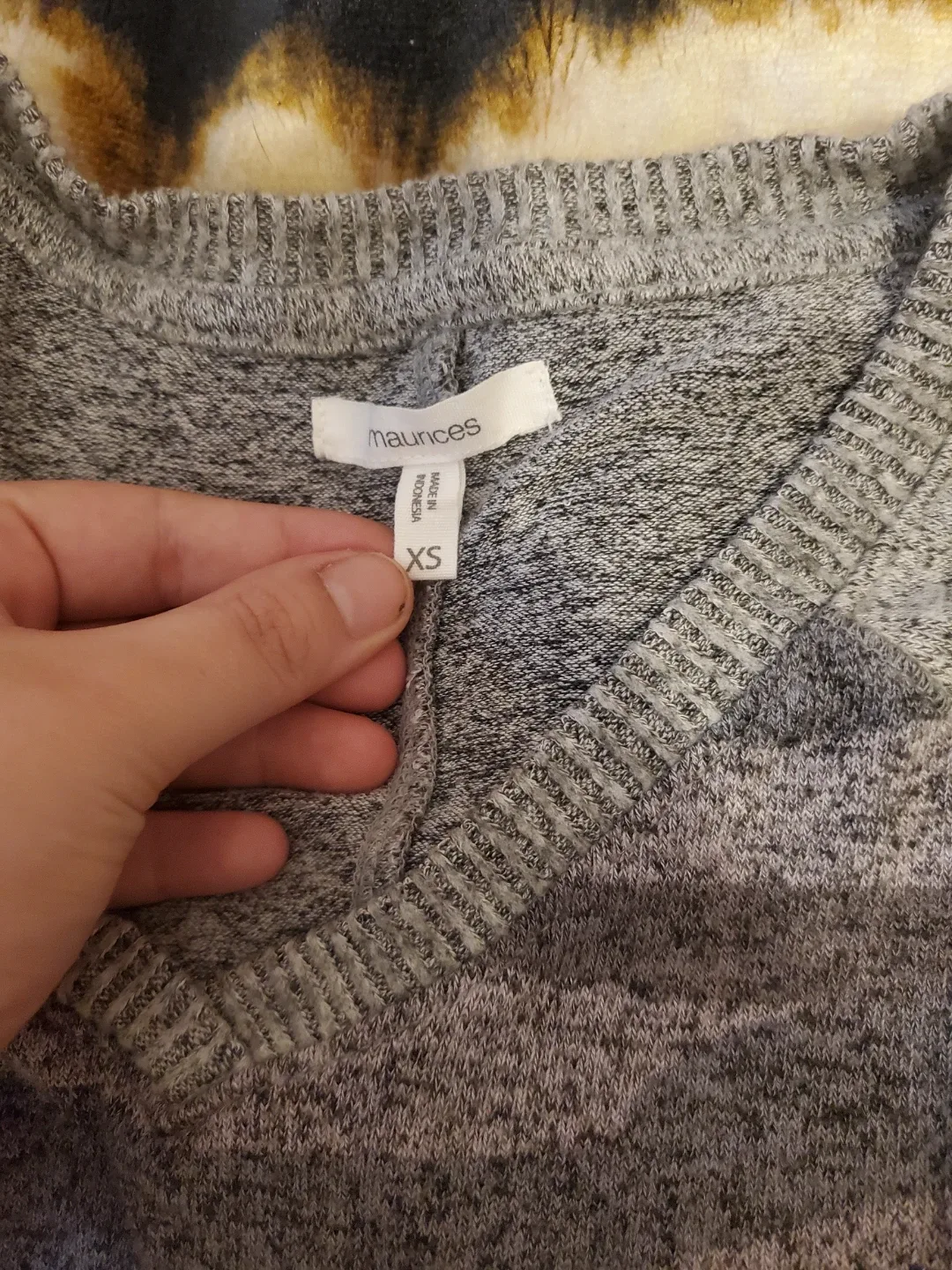 Maurice's XS Gray Camo Sweater image indicator(2)