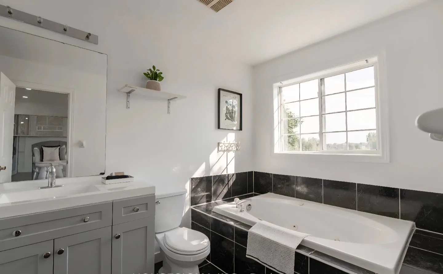 Master bedroom for Rent image indicator(4)