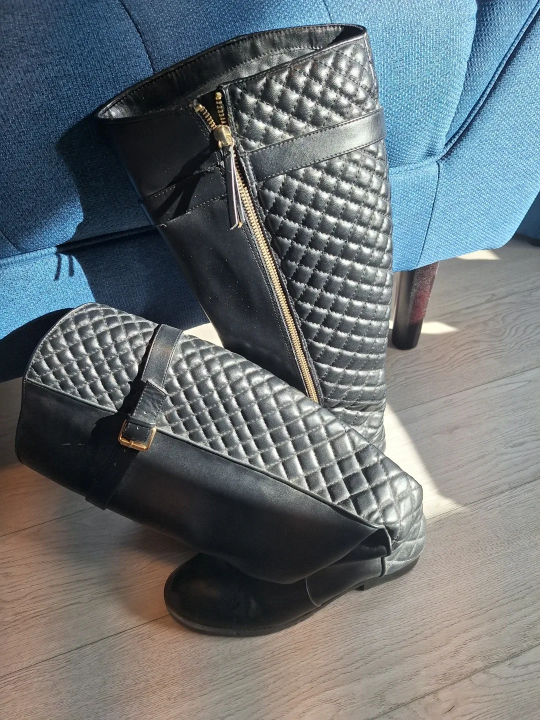 Zara Trafaluc Black Quilted Knee High Boots - Size 9 image indicator(3)