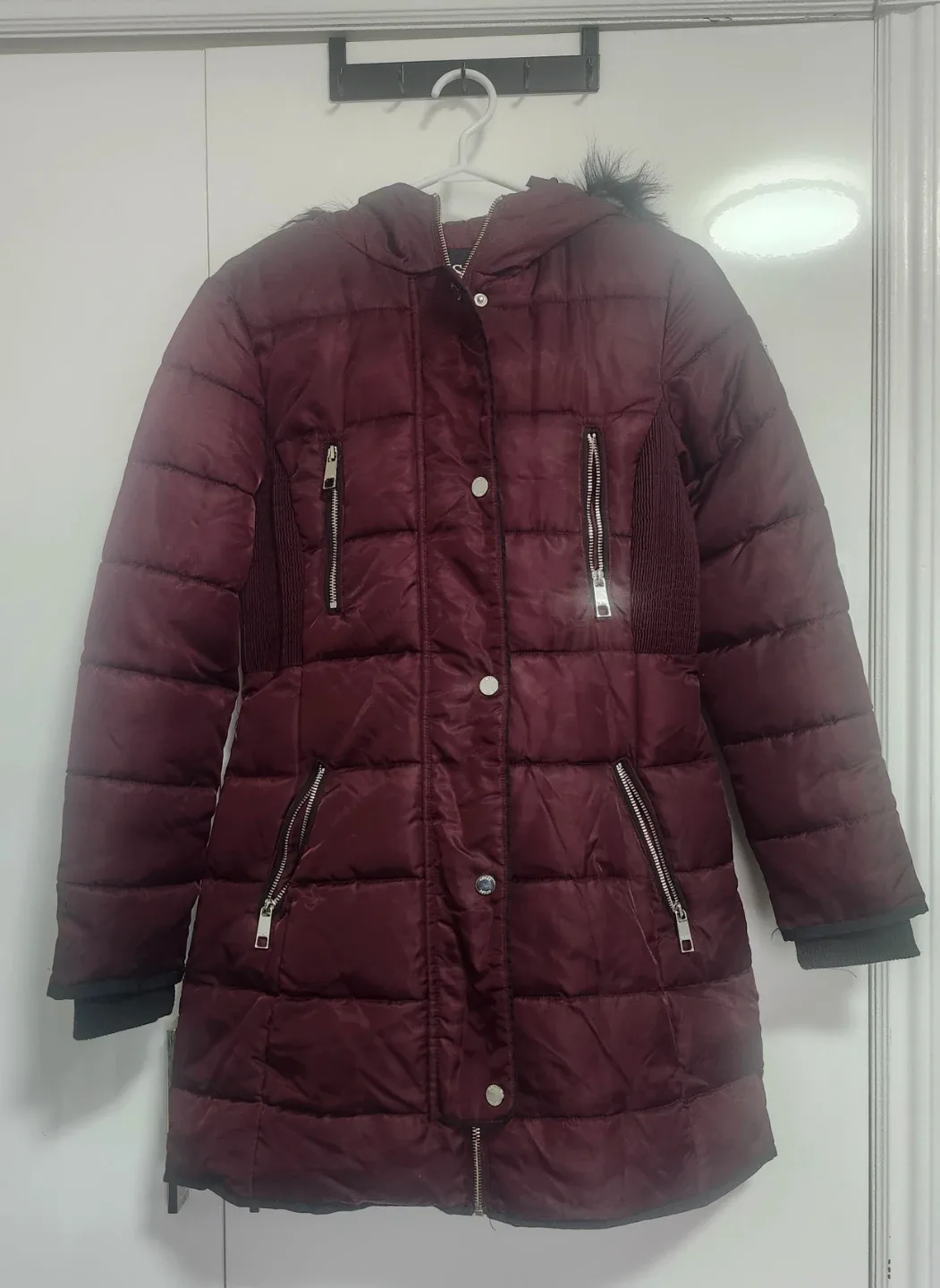 Guess Burgundy Puffer Coat - Size Small like new thumbnail