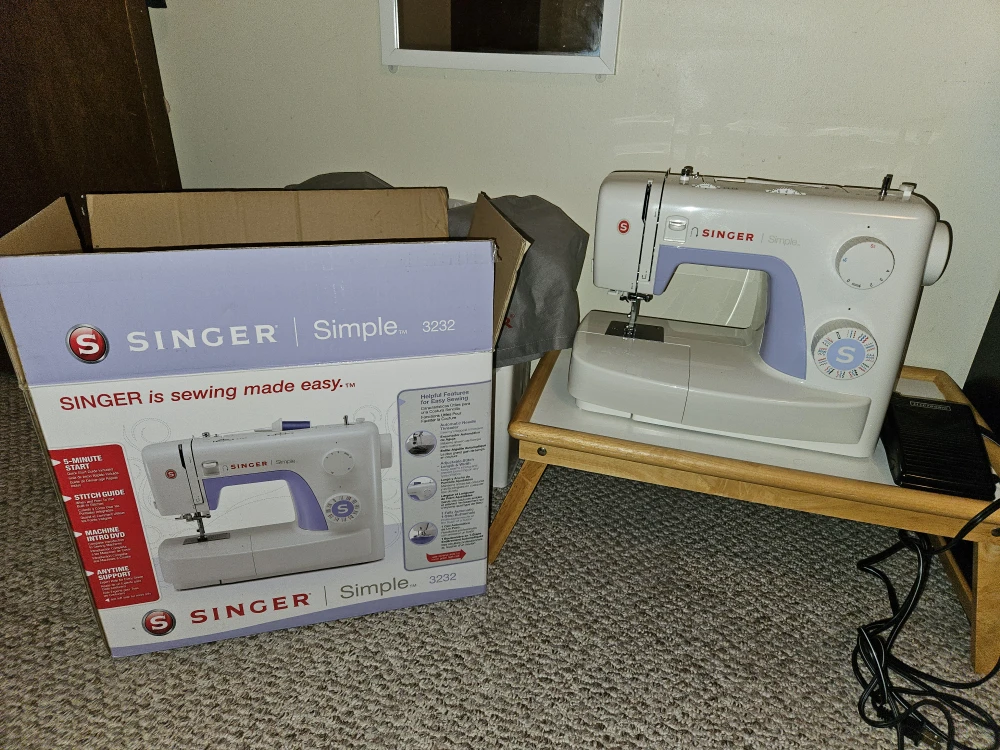 Singer Simple Sewing Machine with Box