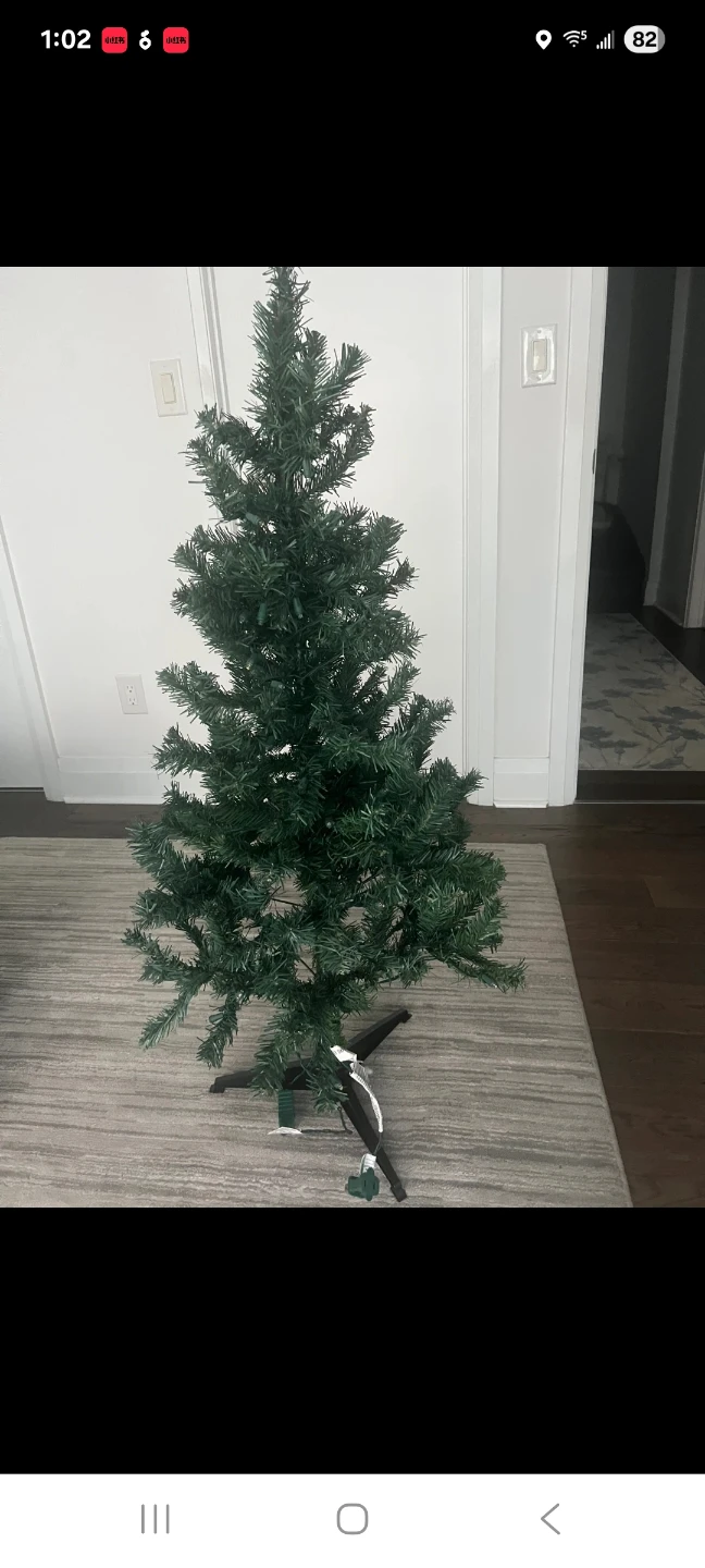 Holiday Time 6.5-ft Pre-Lit Sonoma Pine Tree - photo 2