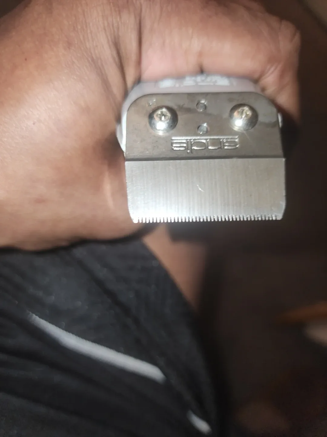 Andis T-Outliner Trimmer image indicator(5)