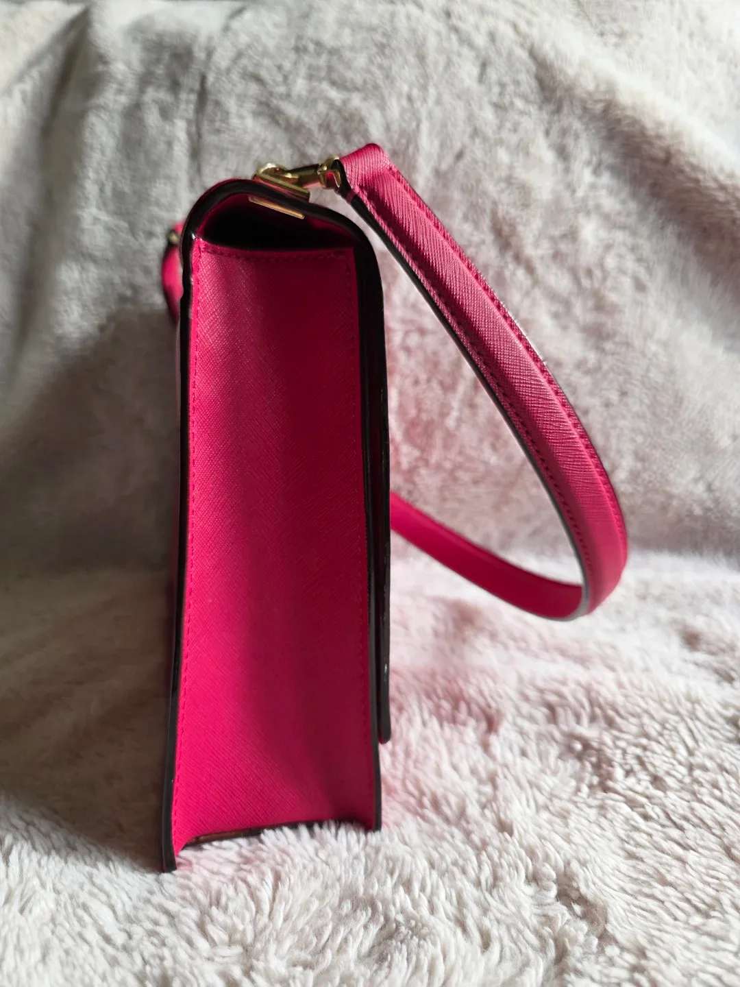 Kate Spade Vibrant Pink Shoulder Bag image indicator(5)