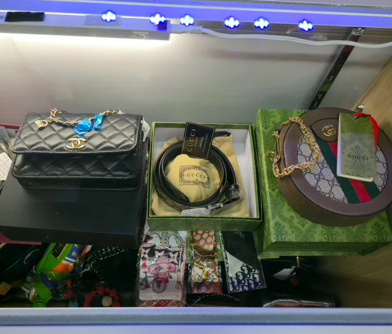 Louis,ChanelYSL,+CLEARANCE!Options to suit various budgets! image indicator(8)