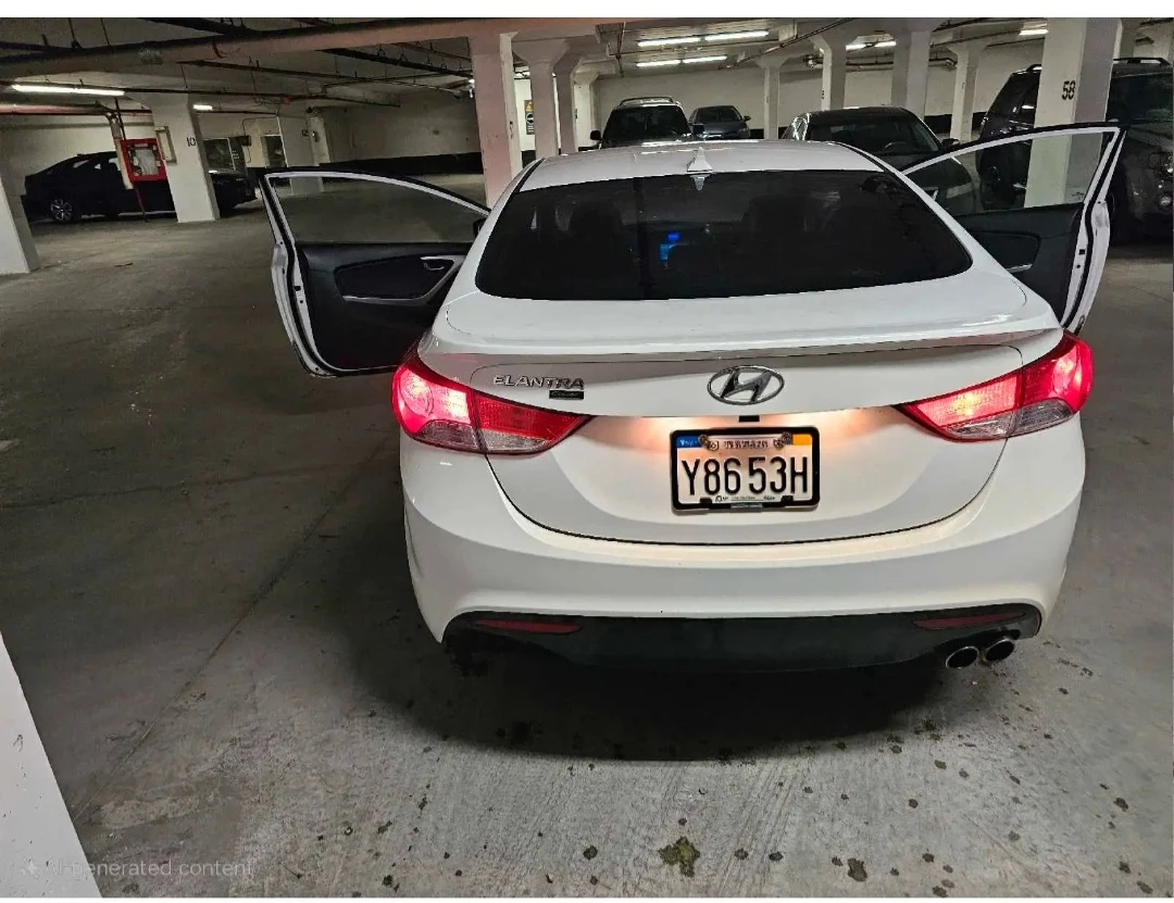 2013 Hyundai Elantra Coupe - White - photo 5