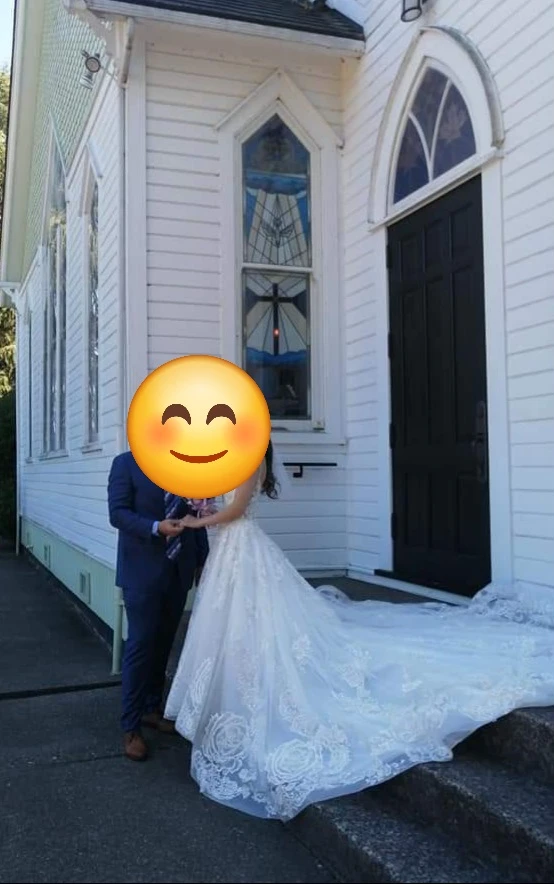 Beauty and the beast inspired wedding dress - photo 5