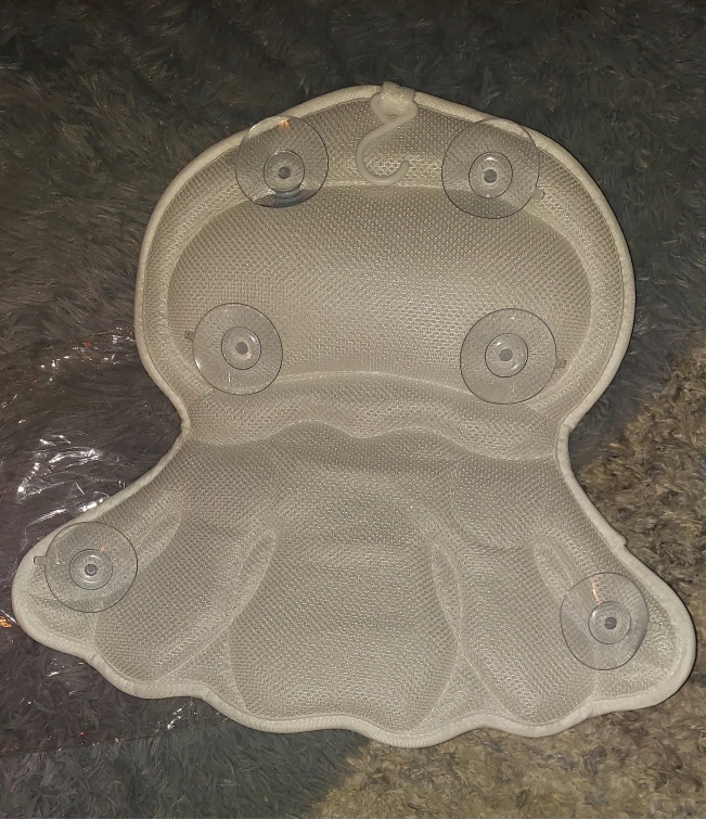 New White Bathtub Pillow with Suction Cups - photo 2