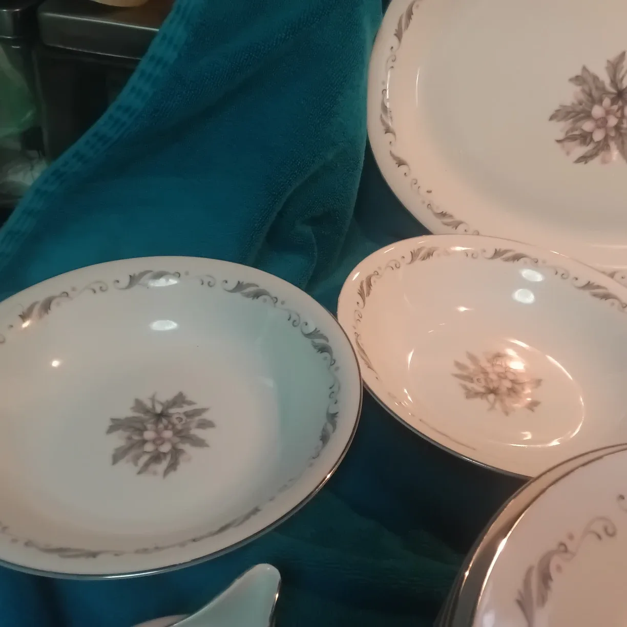 Vintage Mikuni Japan " Serena Pattern " For 12 +++ ( 92 PIECES ) image indicator(5)