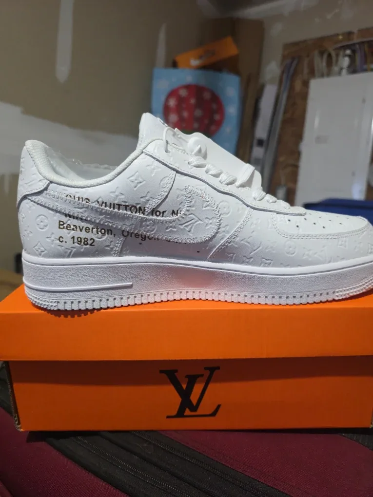 LV Air Force 1 White Size 9, 10