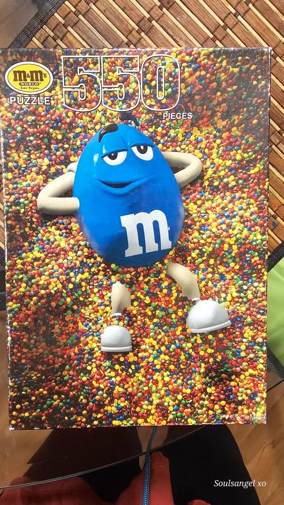 FREE - M&M's World Las Vegas 550-Piece Puzzle