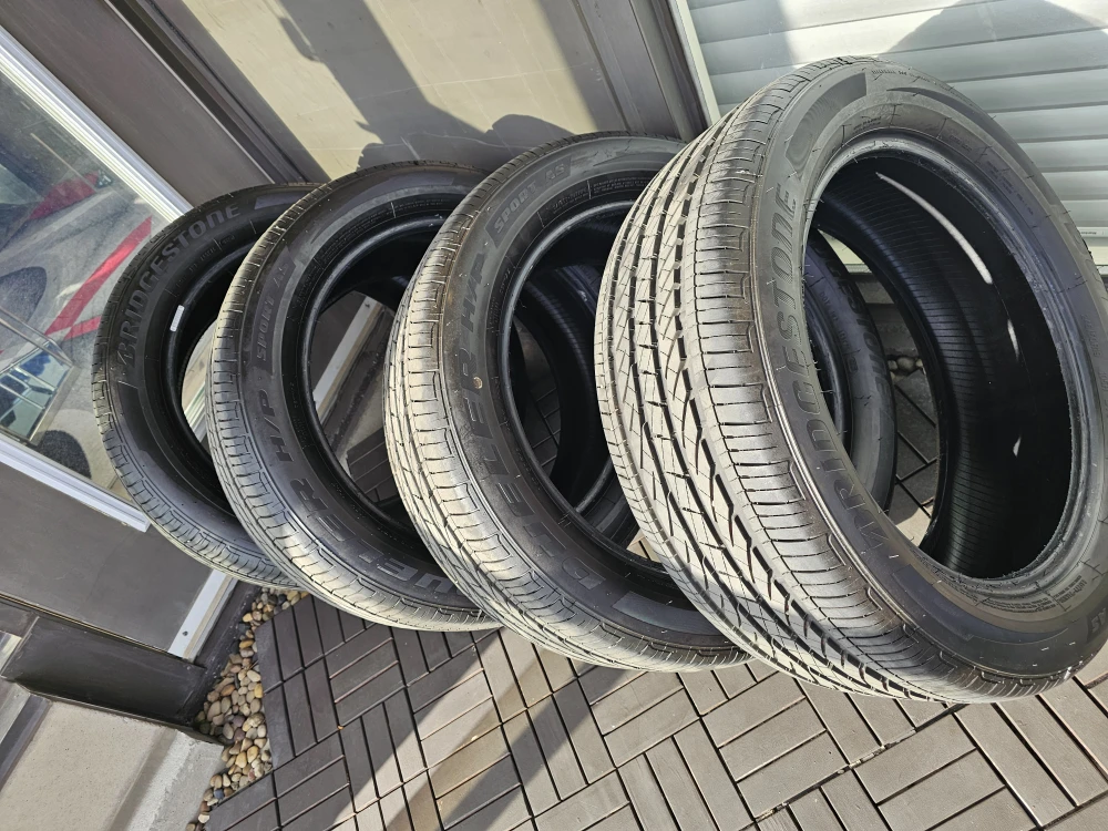 245 / 50 / 19 Bridgestone Dueler All Season Tires - photo 5