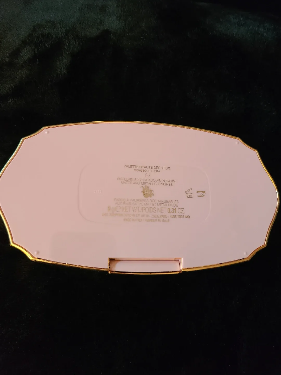 Gucci Gorgeous Flora Eyeshadow Palette image indicator(6)