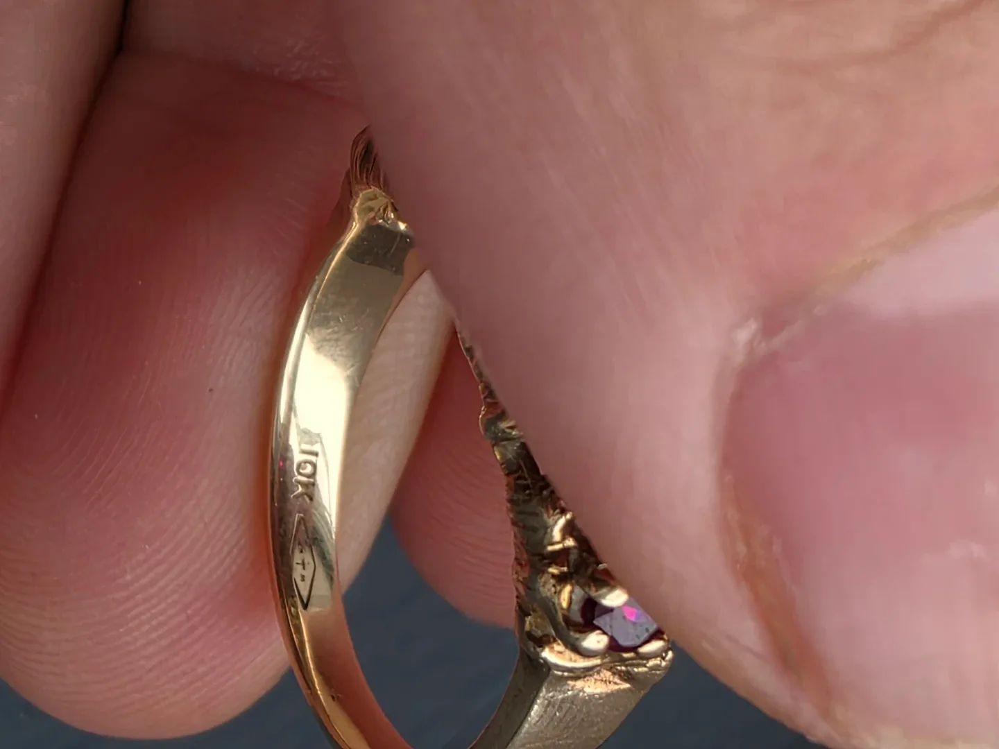 10K Gold Ring with Gemstones image indicator(3)