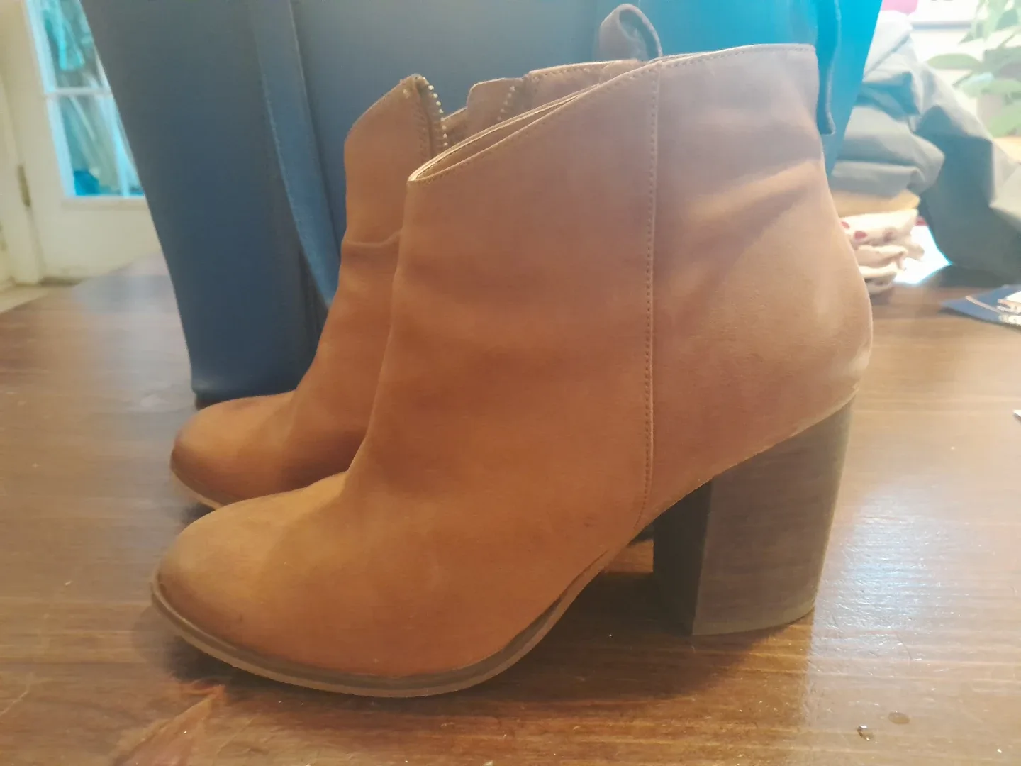 Leather ankle books (right foot slightly smaller than left) image indicator(2)