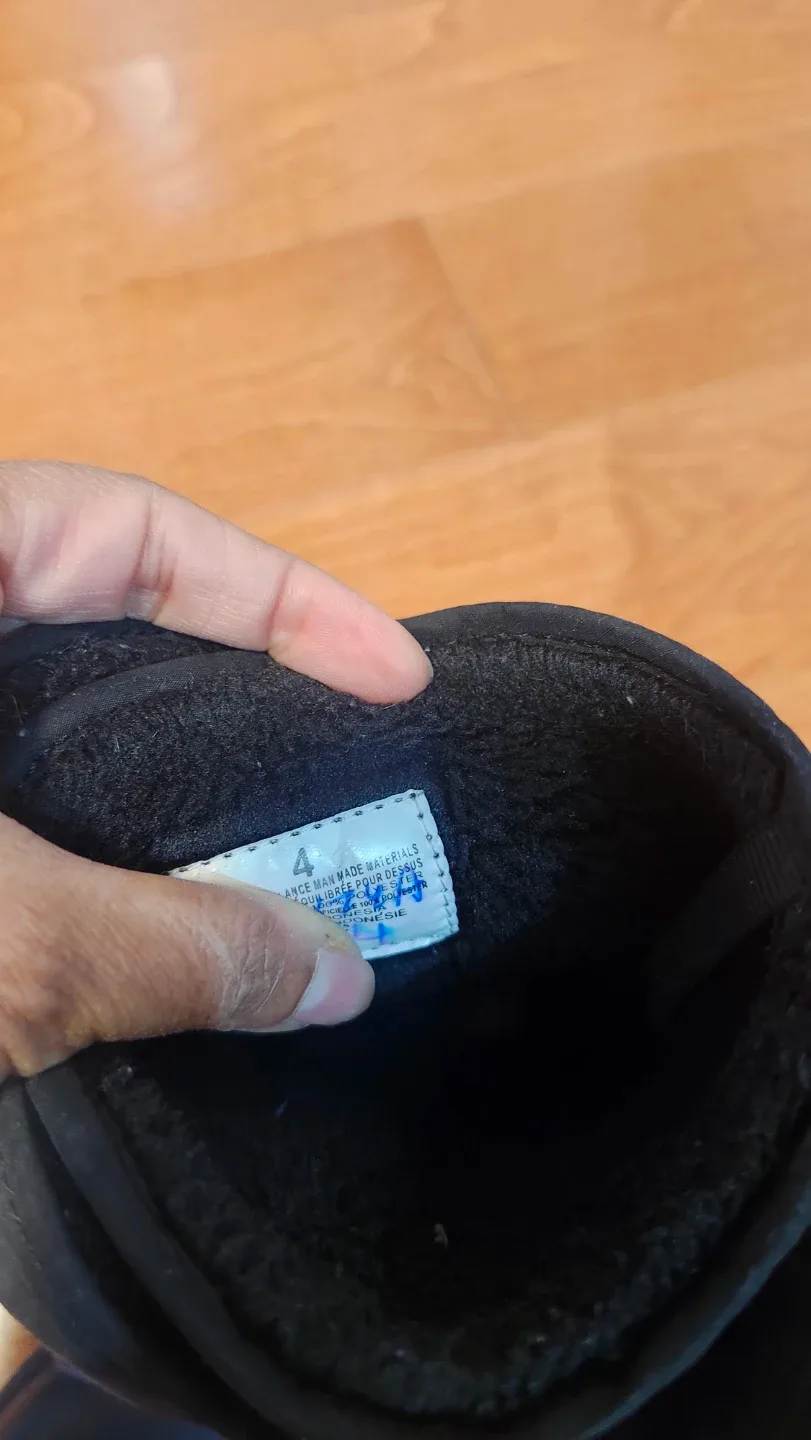 Kids Black Winter Boots snow shoes - Size 4 (8-10yr) image indicator(5)