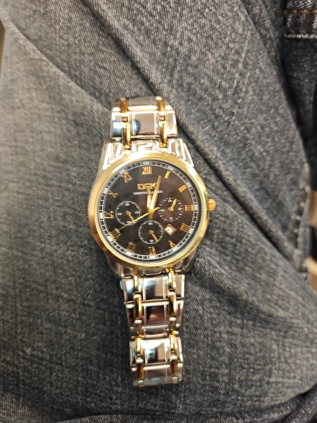 OAK Quartz Movement Watch