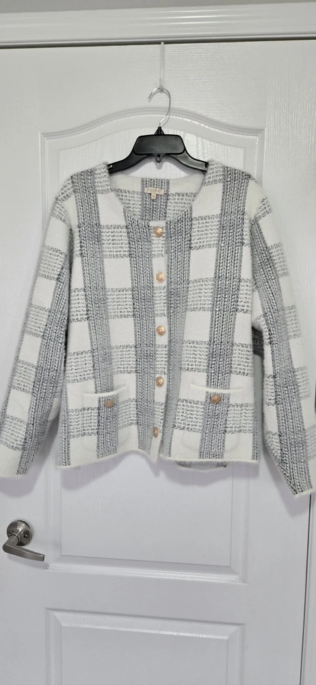 Super Soft Laura Plus Boucle Button Cardigan - photo 2