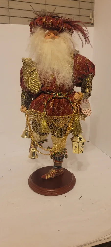 Halliwell Holiday Santa Figurine - 19 inches