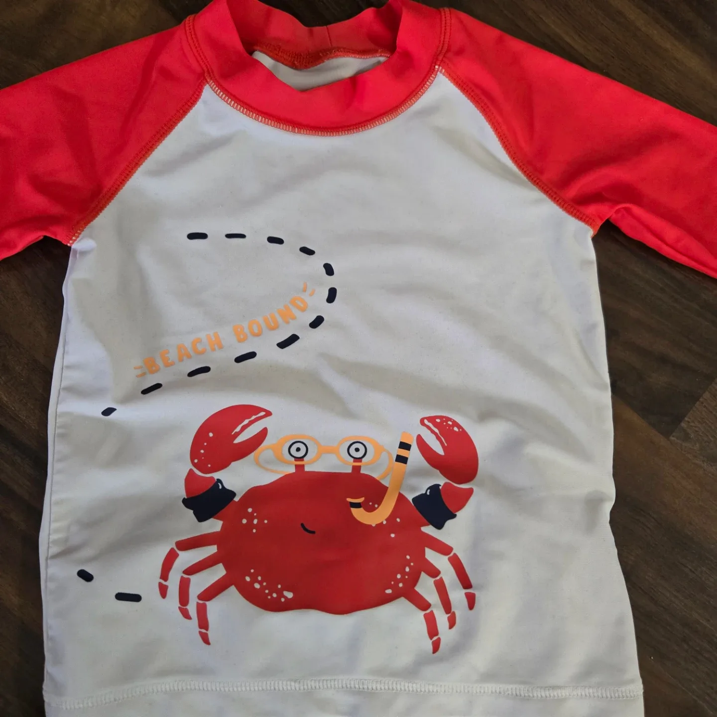 Carter's 24m Rash Guard & Shorts Set image indicator(3)