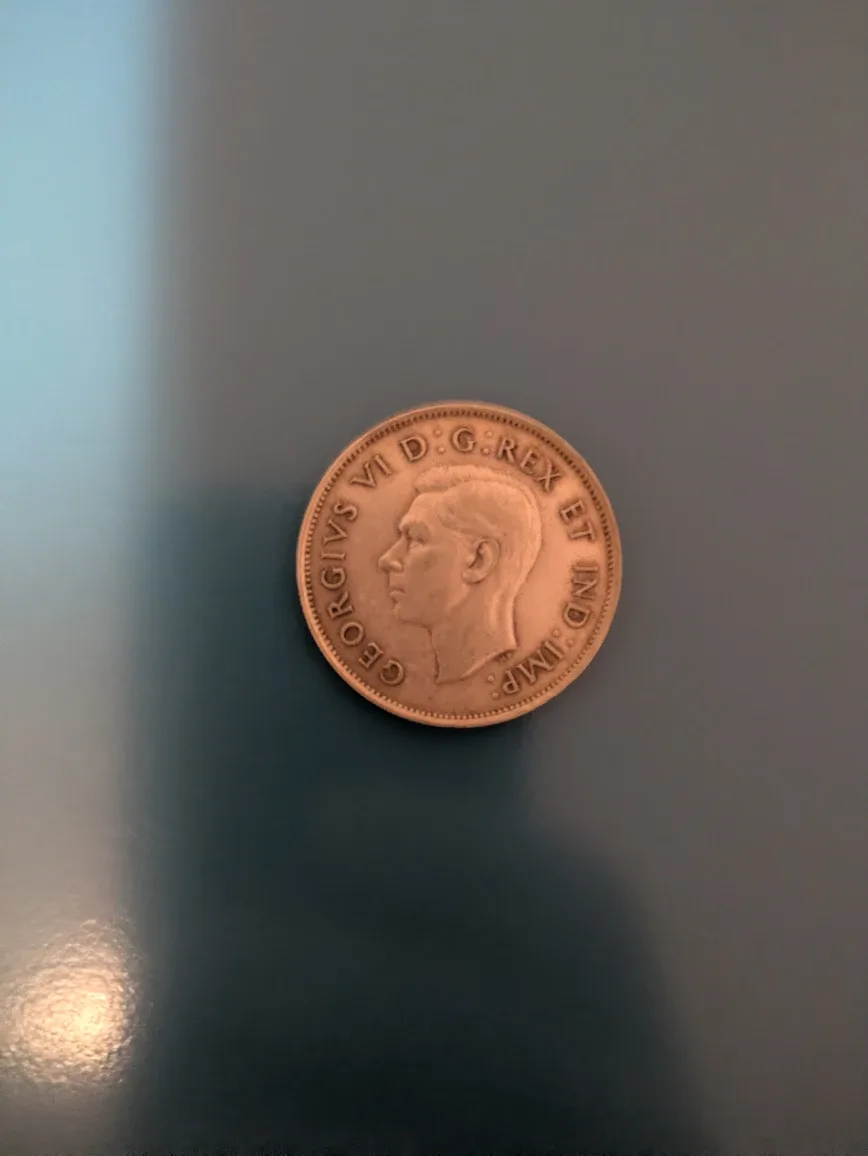 1937 silver Canadian 50 Cent Coin image indicator(2)