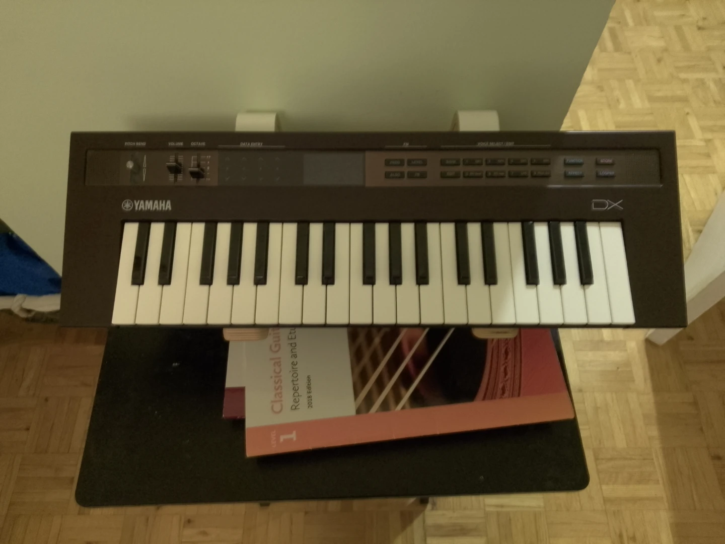 Yamaha Reface DX Portable FM Synthesizer - Original 80s Sounds - photo 3