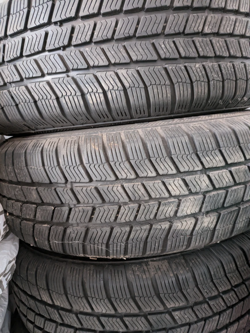 Set of 4 Winter Tires 195/65 R15 - photo 2