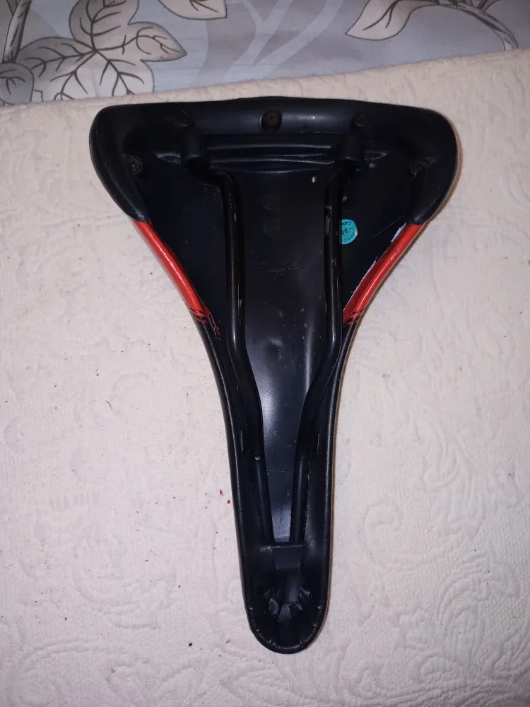 Bicycle Seat - XTI - 21 image indicator(2)