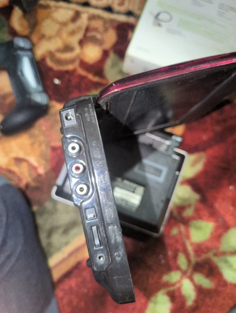 RCA Portable DVD Player image indicator(4)