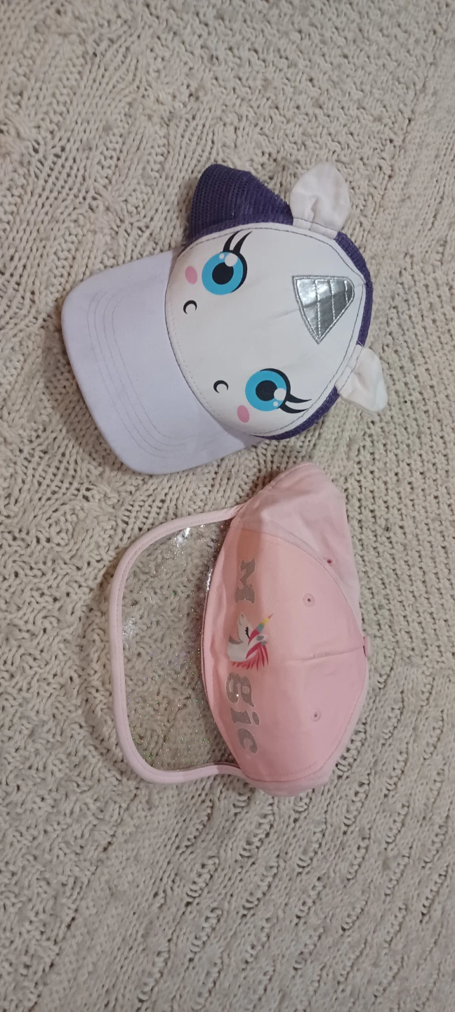 Girl's novelty hats
