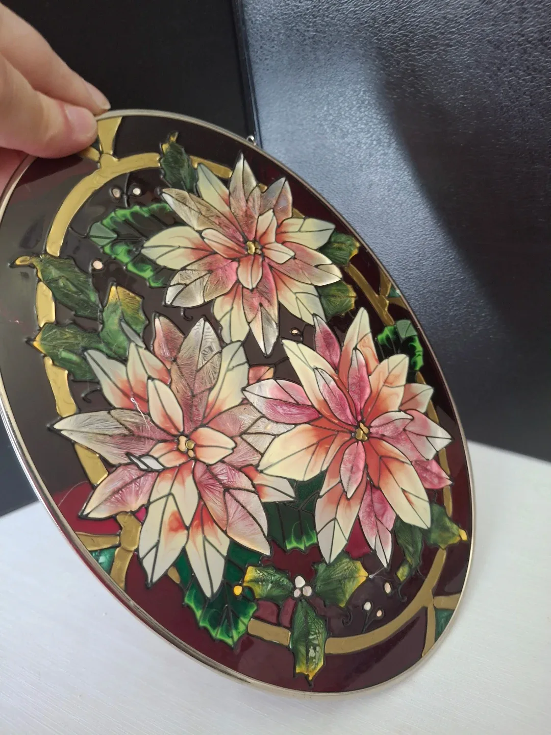 Stained Glass Poinsettia Window Hanging image indicator(8)