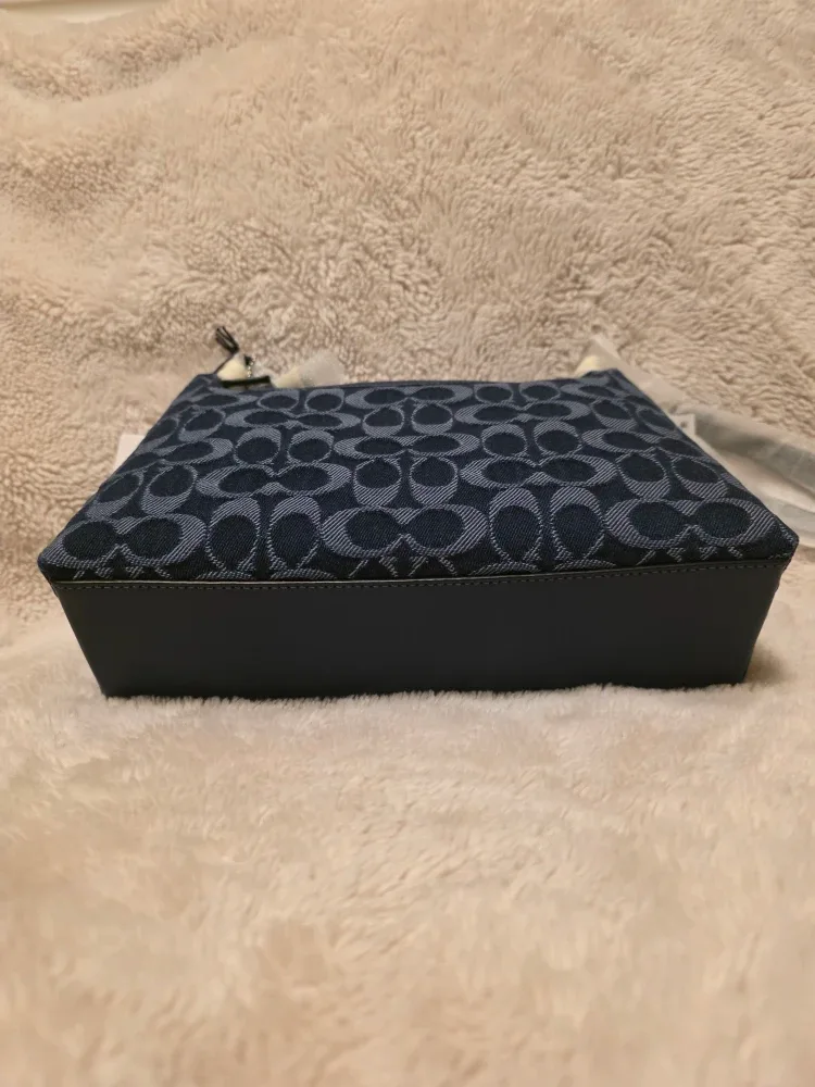 Coach Juliet 25 In Signature Jacquard In Dark Blue Denim image indicator(7)