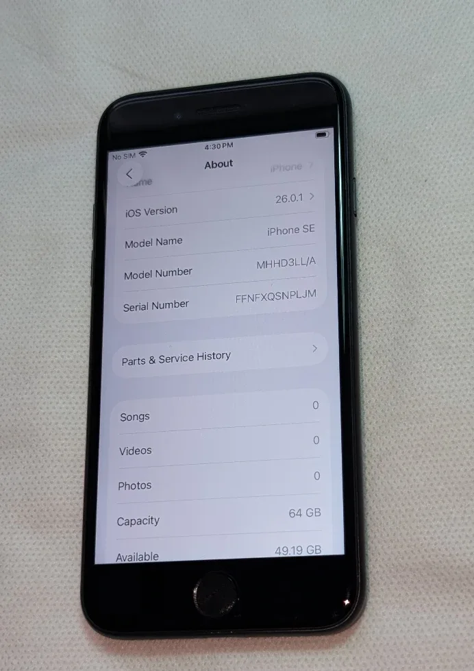 VERY NICE APPLE iPhone SE 2 64GB FOR CRICKET and AT&T NETWORK image indicator(2)