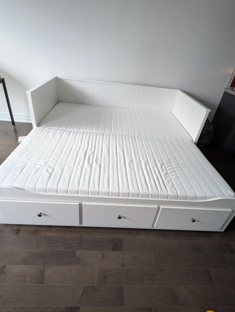 IKEA Hemnes Daybed Frame with 3 Drawers - White - photo 3