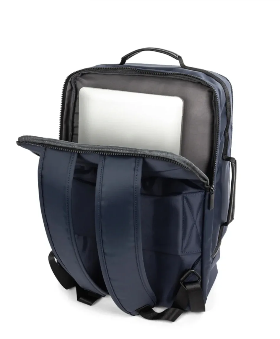 New- Bugatti Traveller Convertable Backpack image indicator(5)