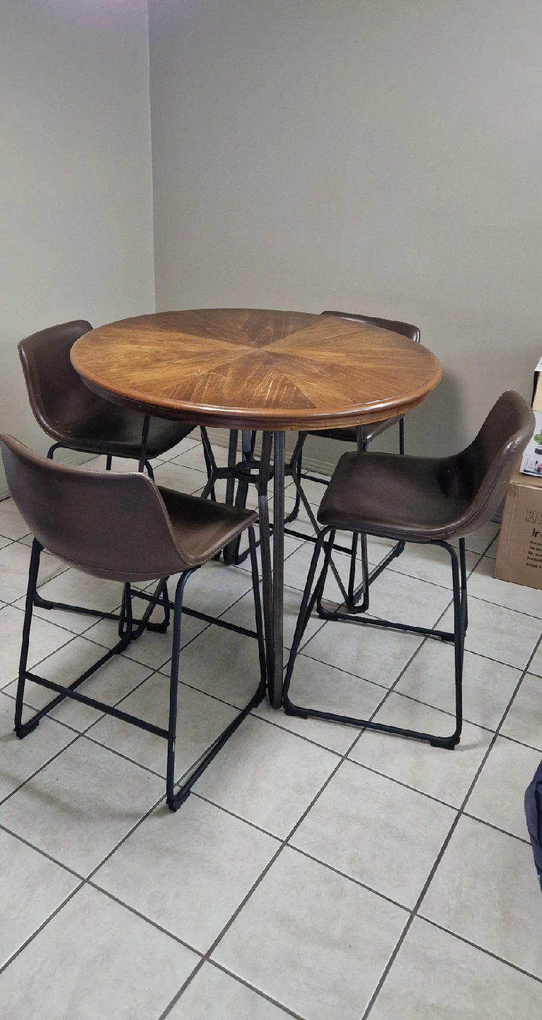 Round Dining Table with 4 Chairs - Brown