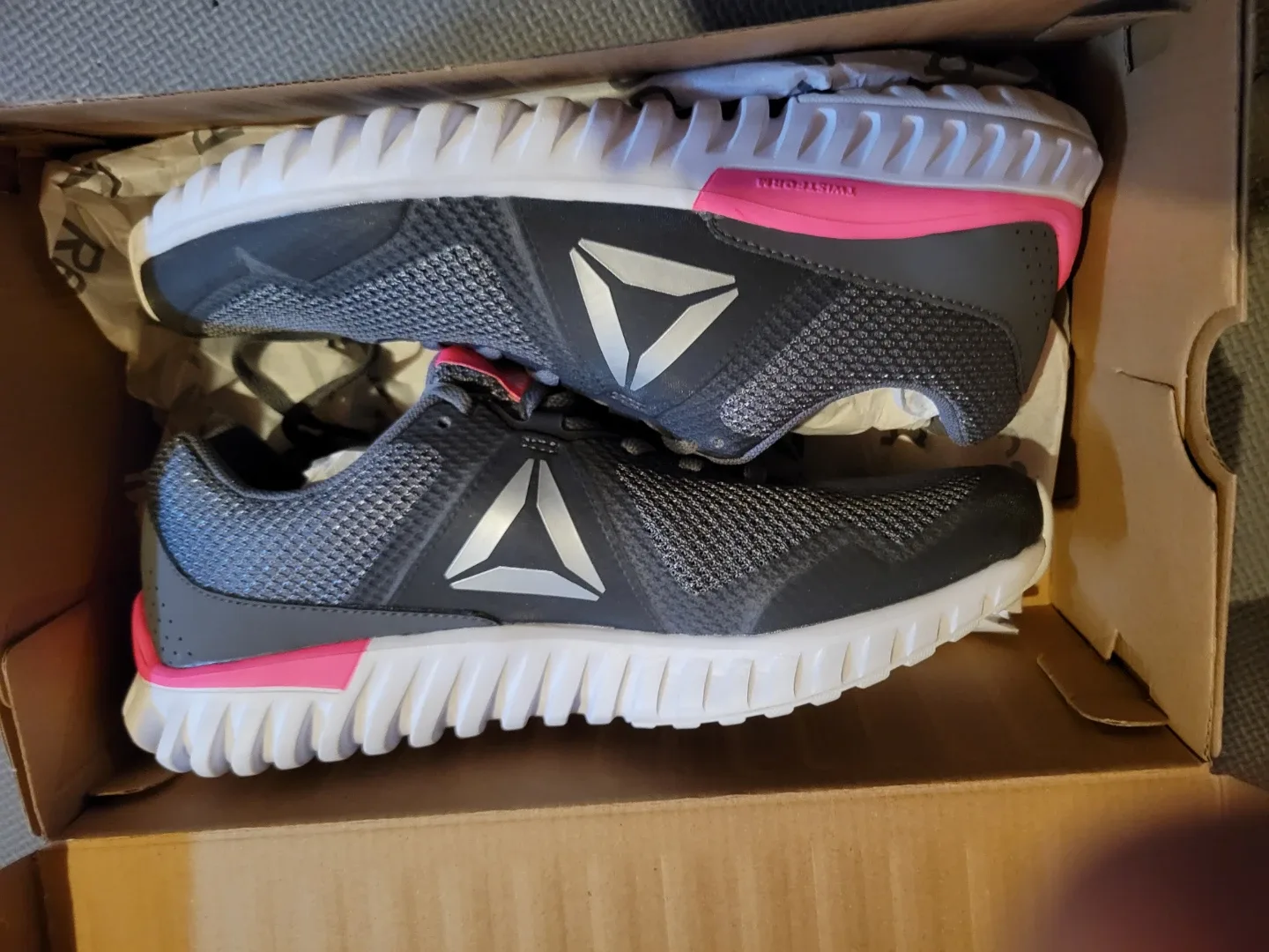 Reebok Women's Running Shoes, Size 8.5, Grey/Pink image indicator(5)