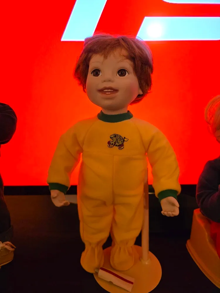 Porcelain  dolls image indicator(4)