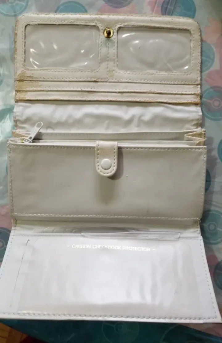 Two Wallets image indicator(3)