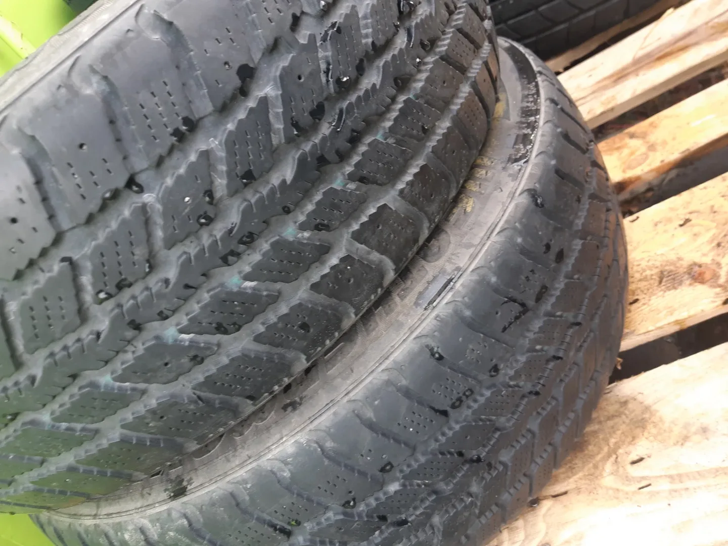 Weathermax Arctic Winter Tires - 215/60R16 image indicator(4)