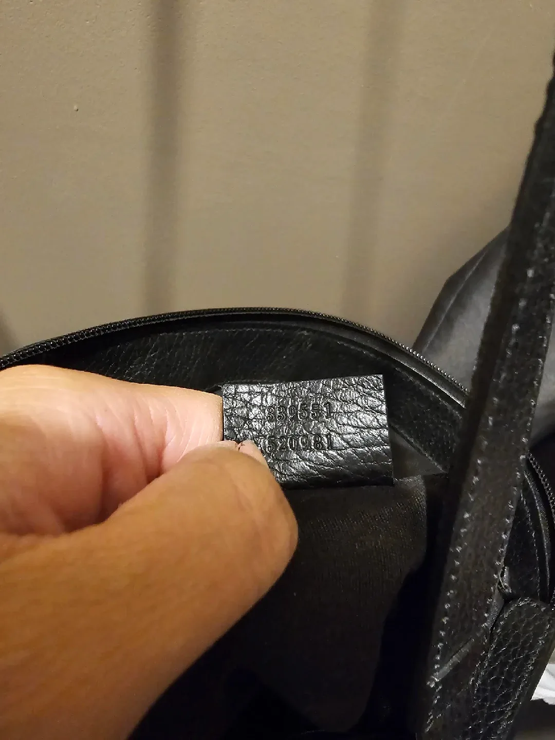 Authentic Gucci Black Handbag image indicator(6)