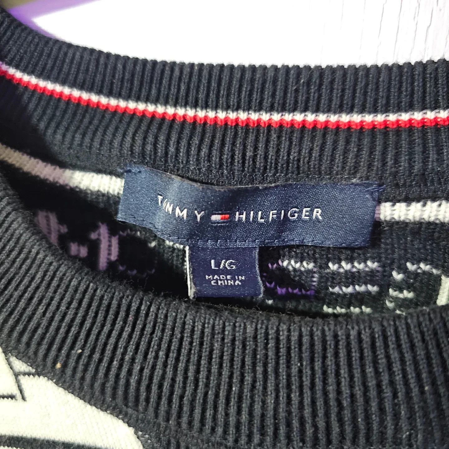 Tommy Hilfiger Sweater - Size L image indicator(3)