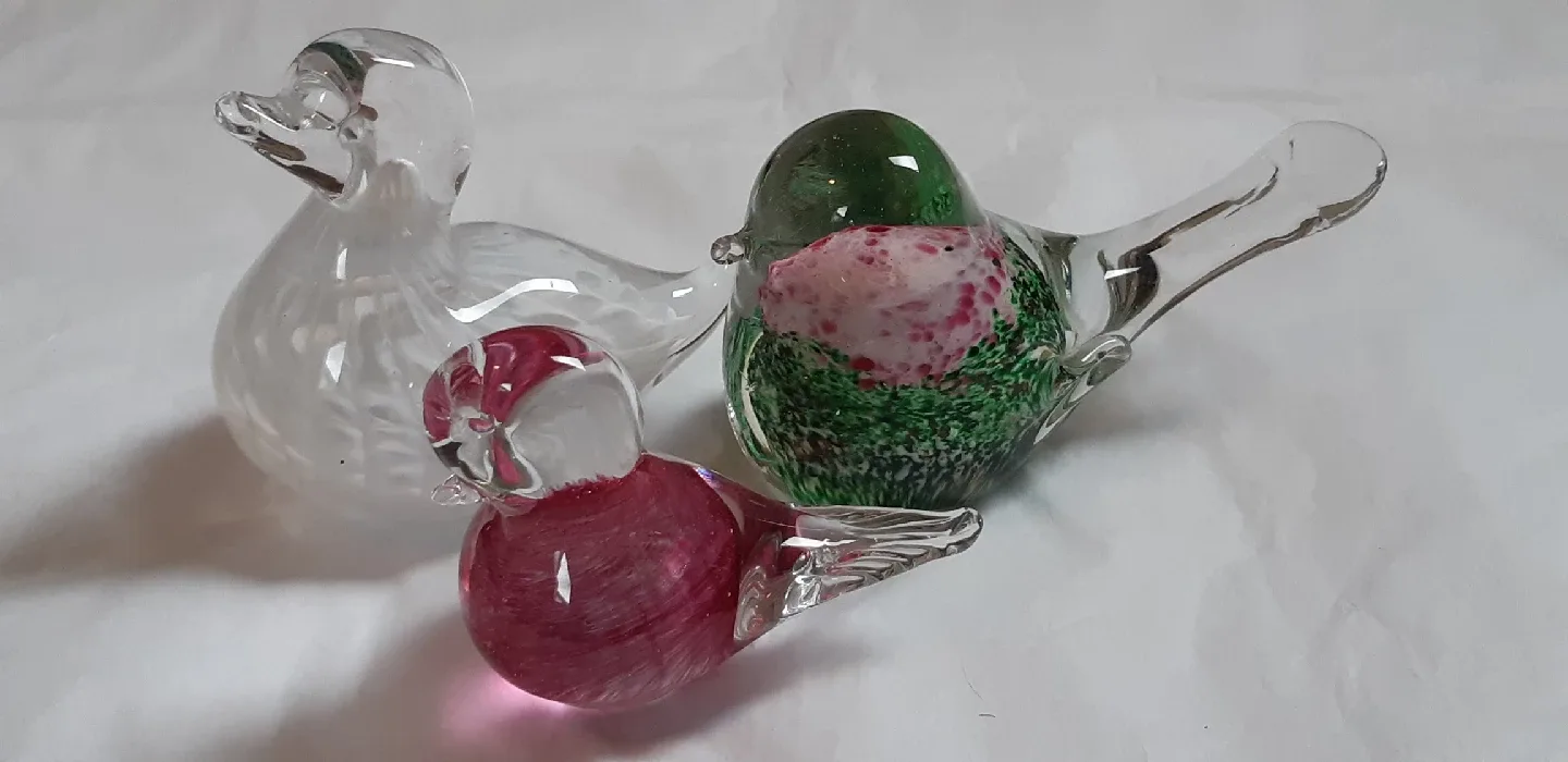 3 Glass Bird Figurines thumbnail