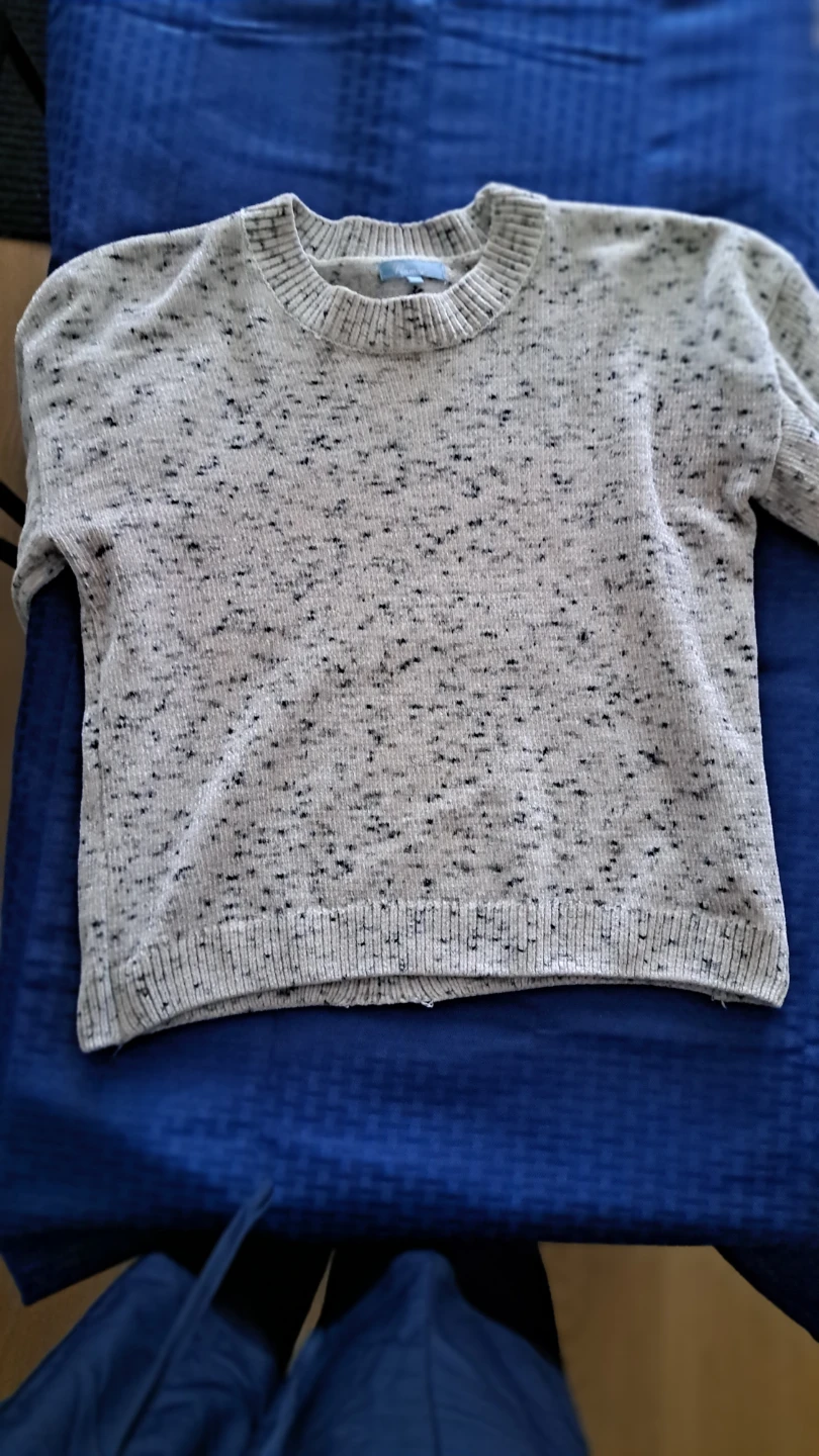 Chelsea & Theodore Speckled Grey Crew Neck Sweater - photo 2