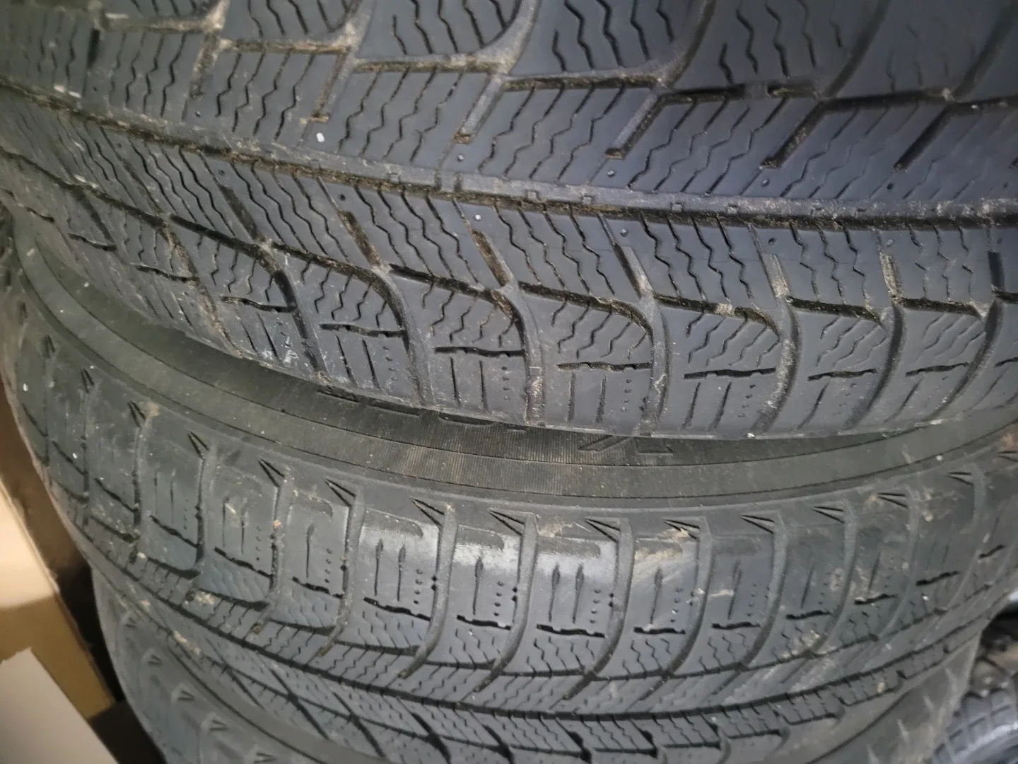 Used 175/65R15 winter Tires - and free Honda rims image indicator(4)