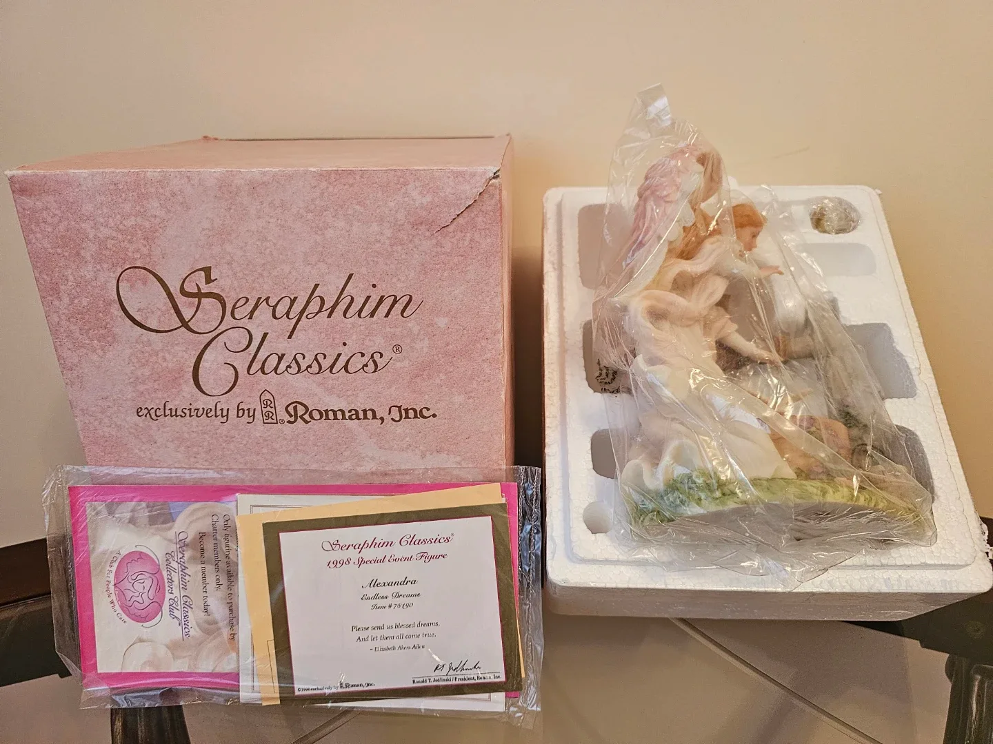 Seraphim Classics Alexandra Angel Figurine image indicator(3)