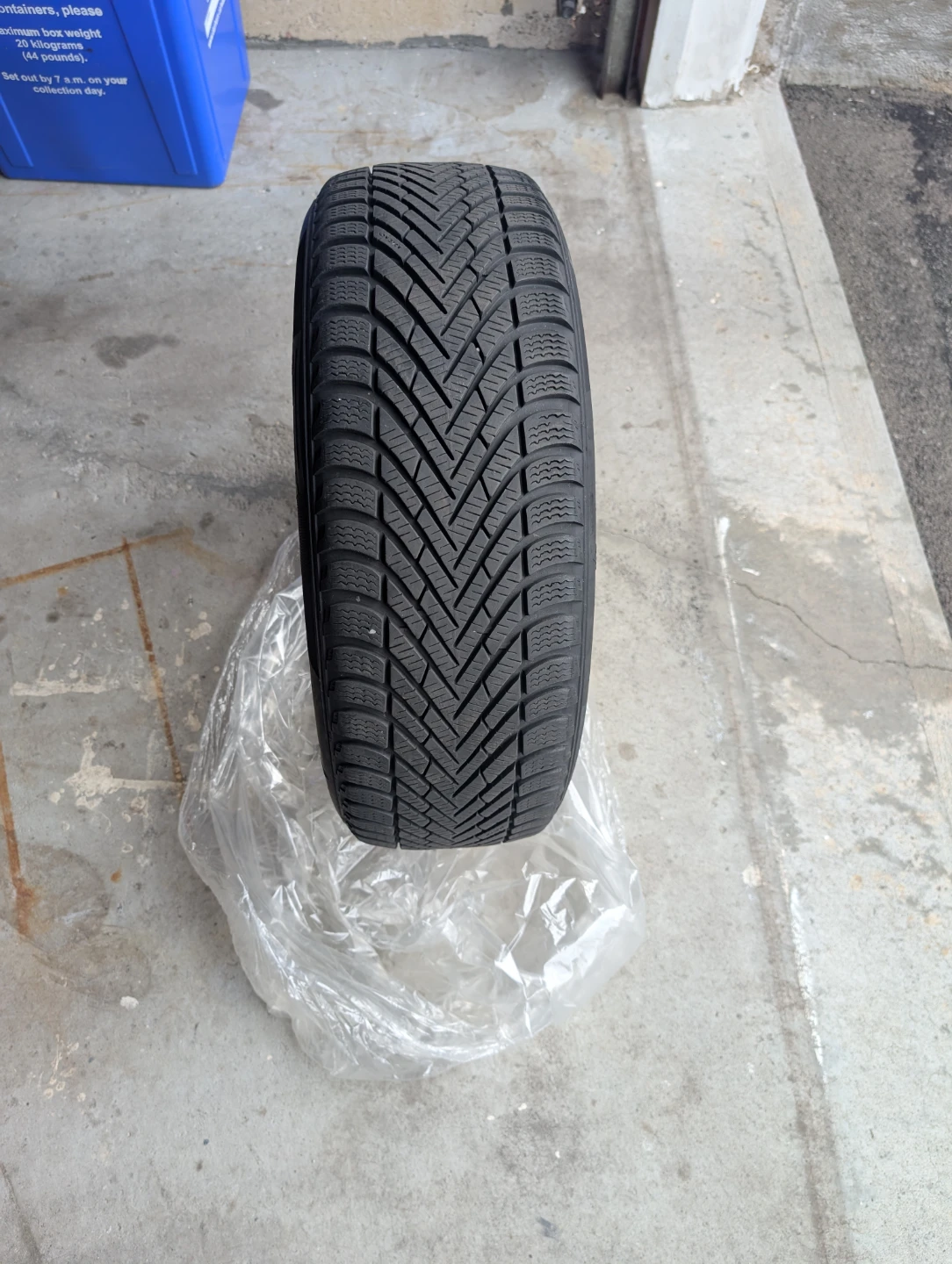 Pirelli Winter Tires - 205/55 R17 - Set of 4 - photo 3