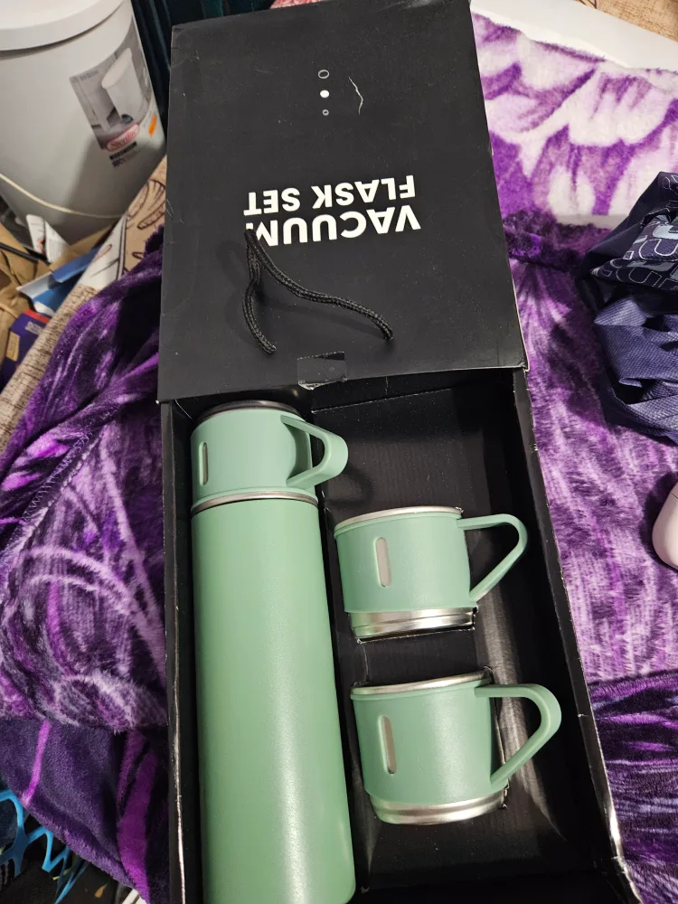 Vacuum Flask Set - New in Box image indicator(2)